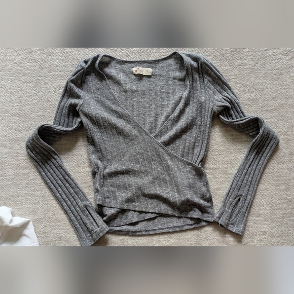 Women's Size Small Top Bundle - Picture 6 of 6